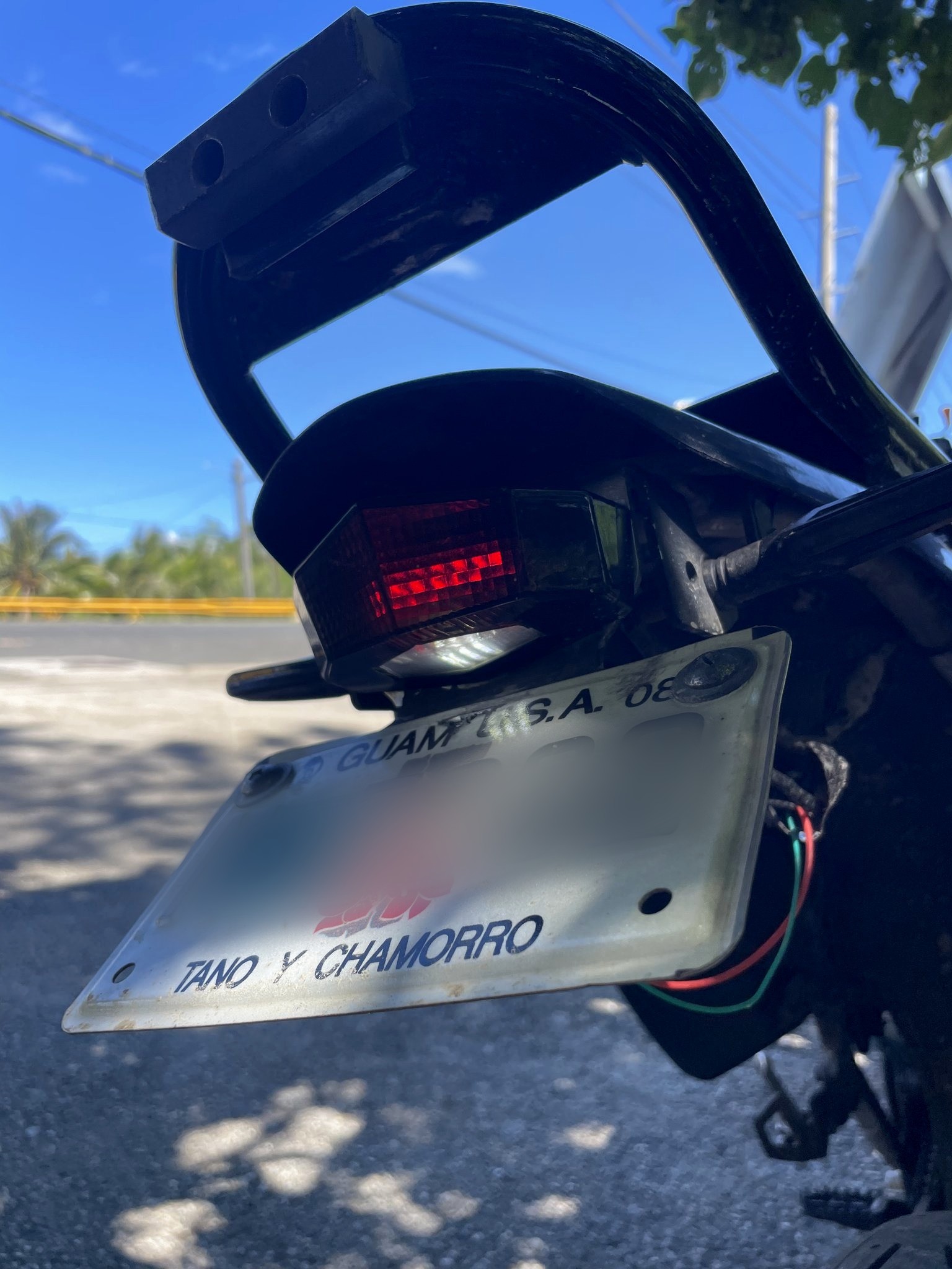 DRZ400 tail-light shroud, project view 8